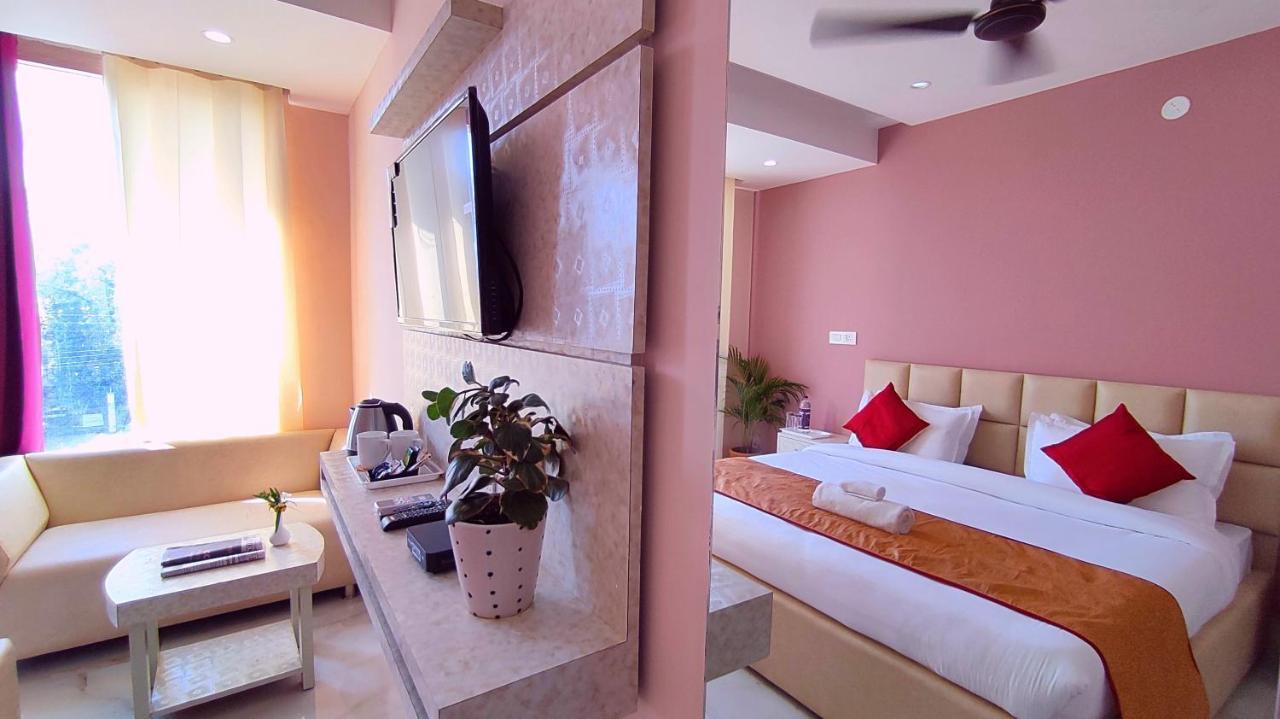 Spring Sky Haridwar By Shrigo Hotels Exterior foto