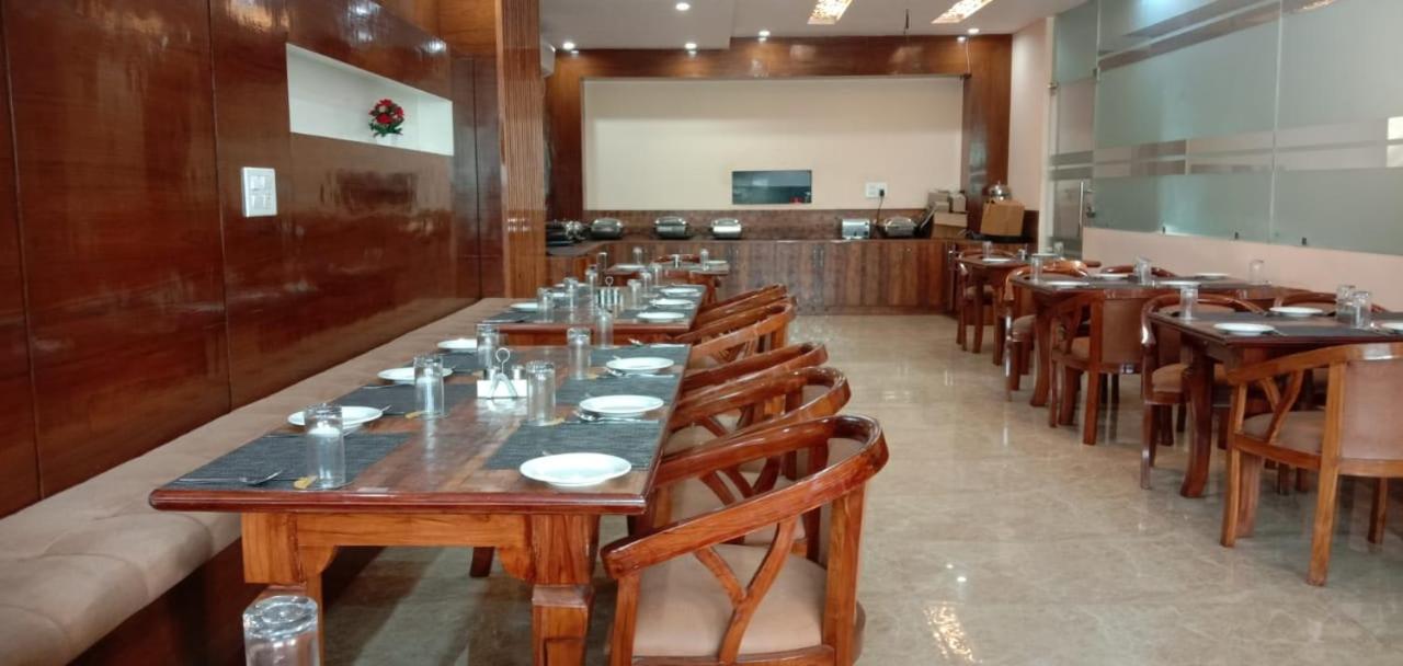 Spring Sky Haridwar By Shrigo Hotels Exterior foto